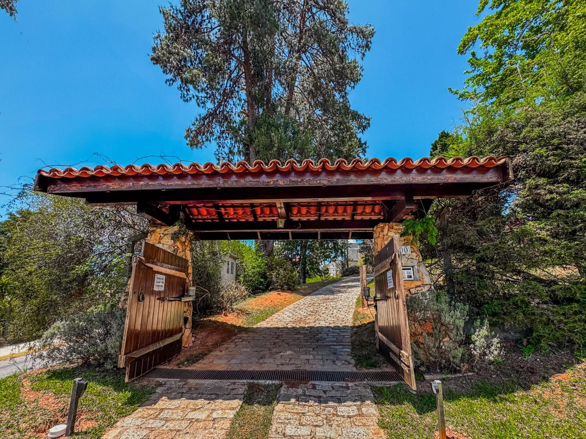 Mansao Nacional Inn Кампус-ду-Жордау Экстерьер фото