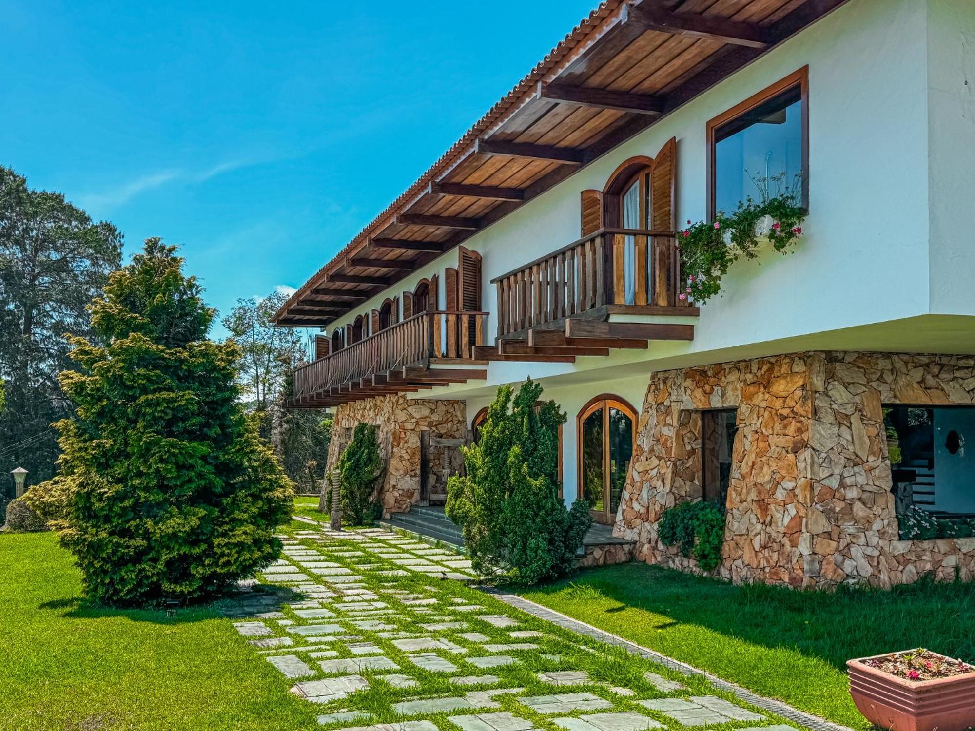Mansao Nacional Inn Кампус-ду-Жордау Экстерьер фото
