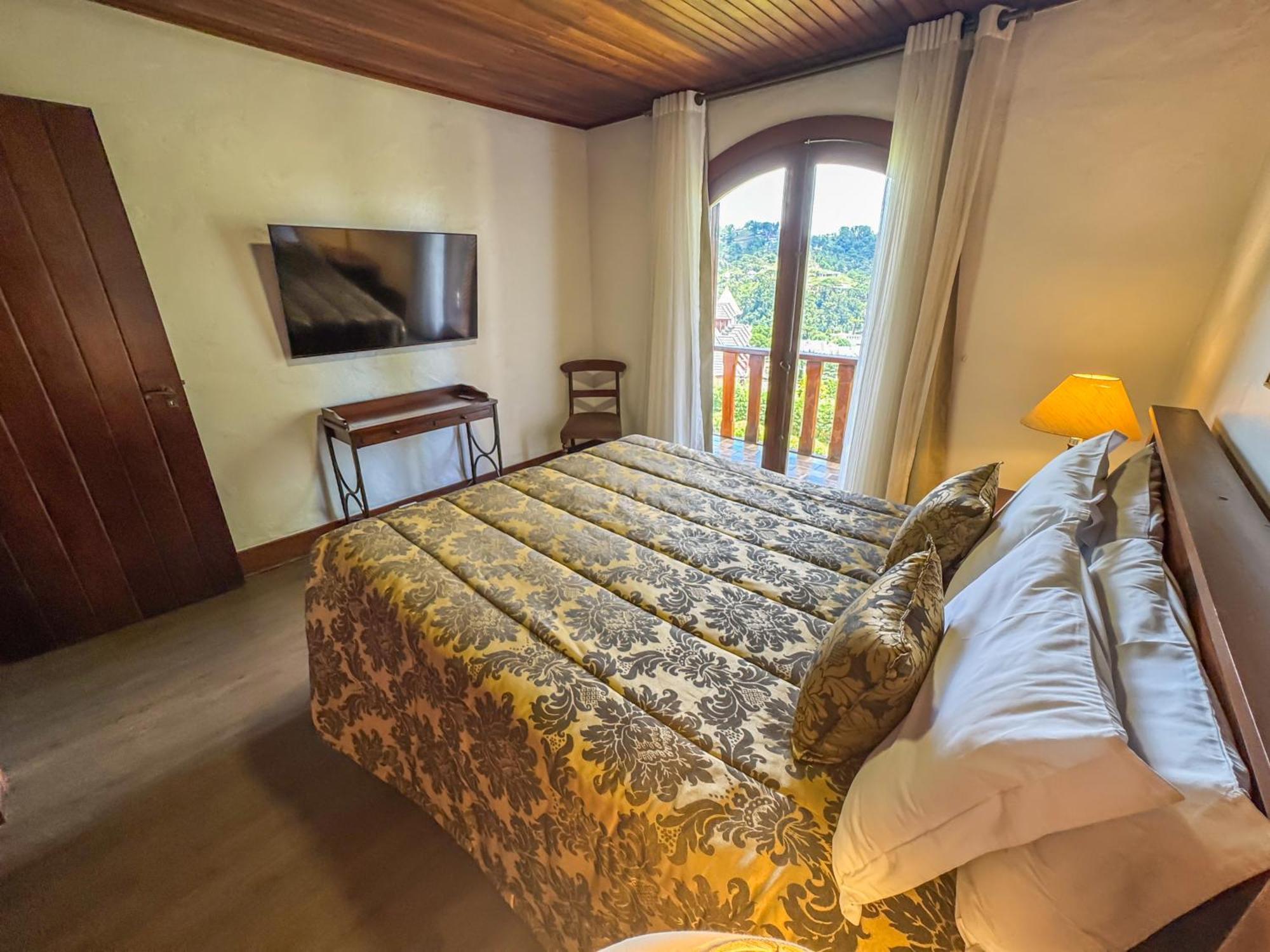 Mansao Nacional Inn Кампус-ду-Жордау Экстерьер фото