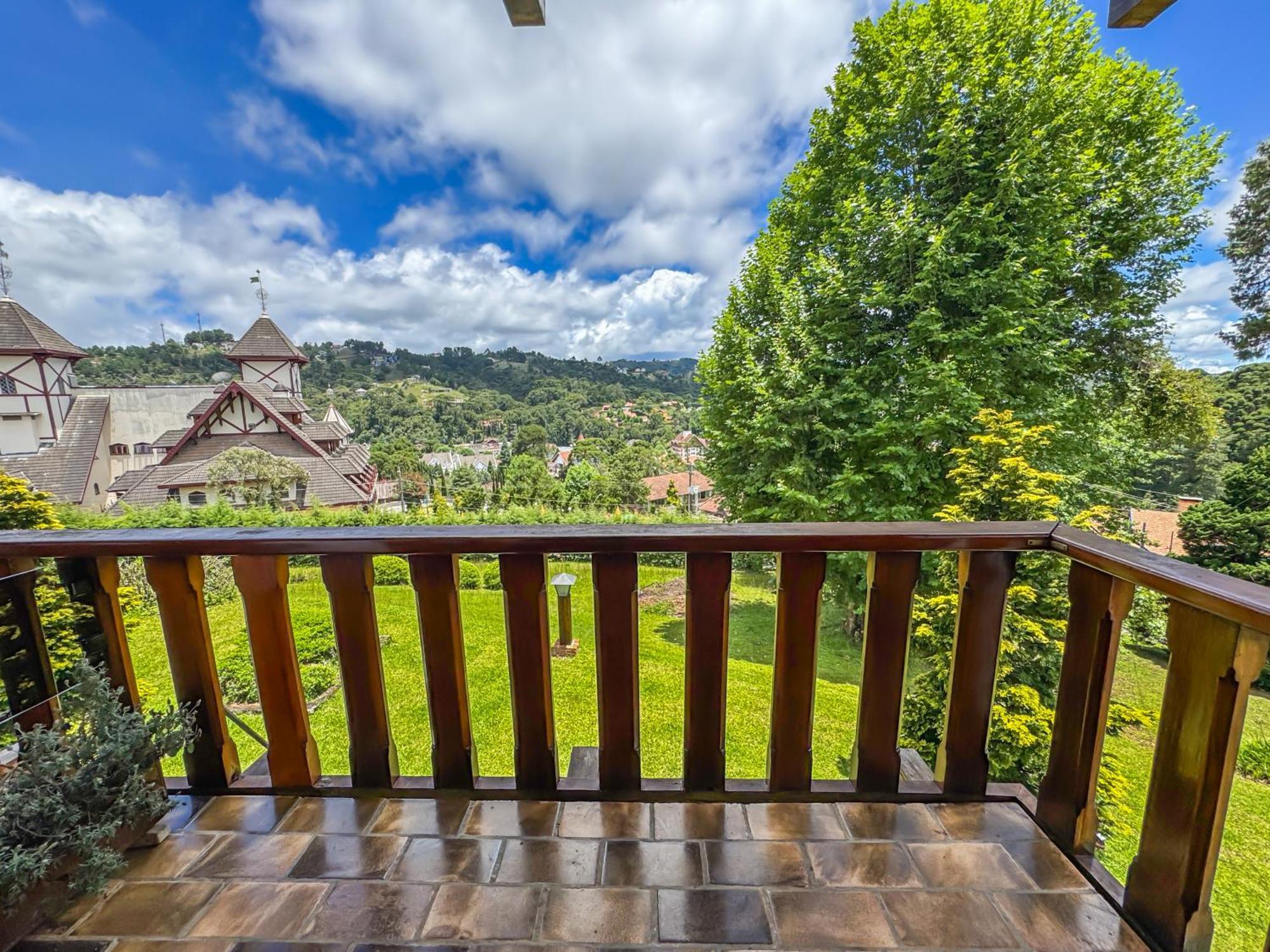 Mansao Nacional Inn Кампус-ду-Жордау Экстерьер фото